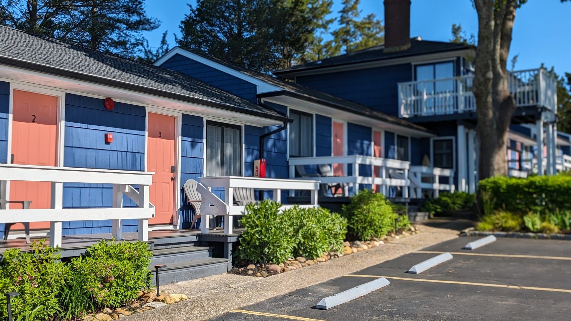 Outdoor seating area at Ocean View Terrace Inn