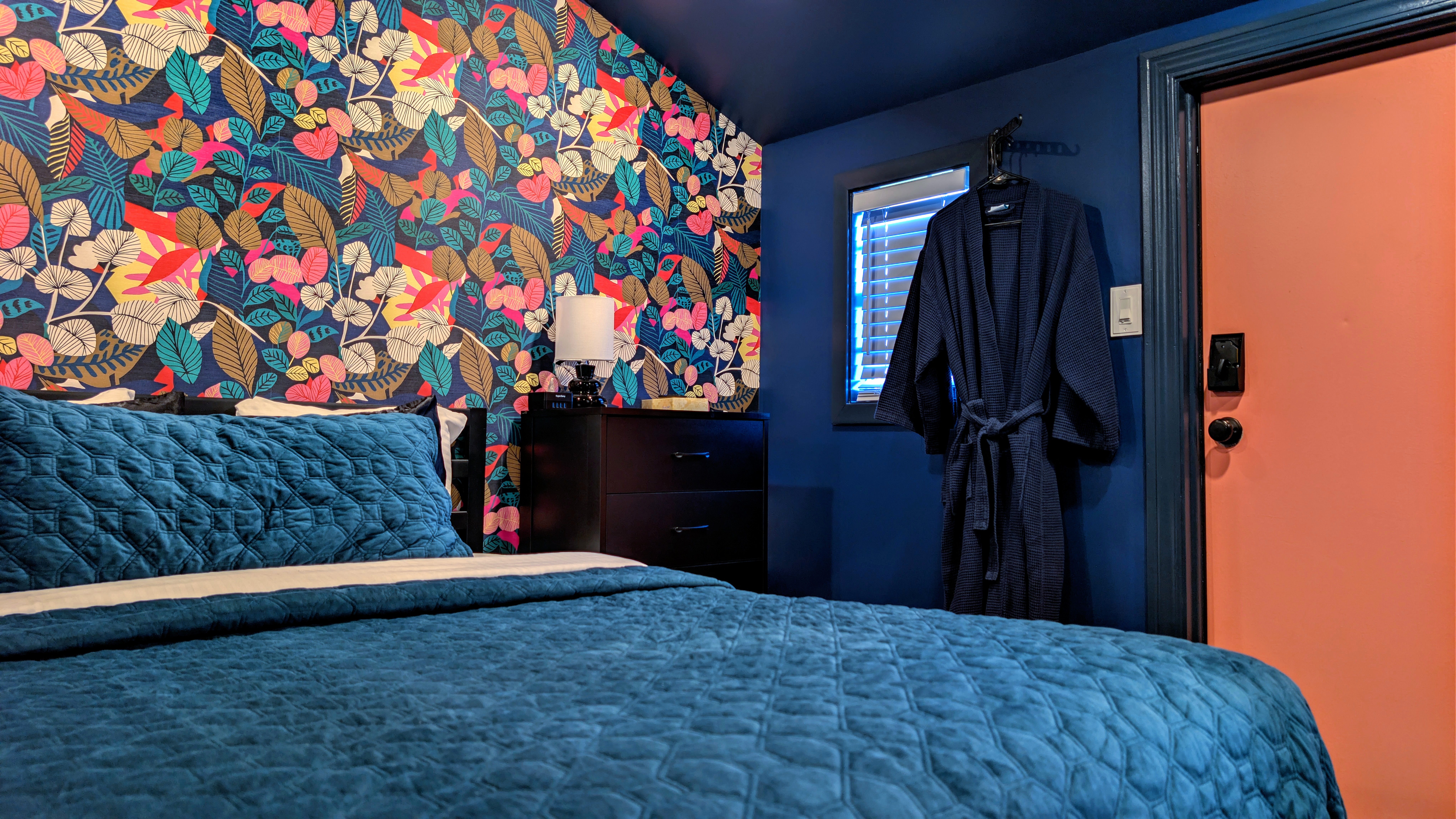 Queen Tiny Home standalone structure at Ocean View Terrace Inn with queen bed and private kitchenette, Hampton Bays, NY